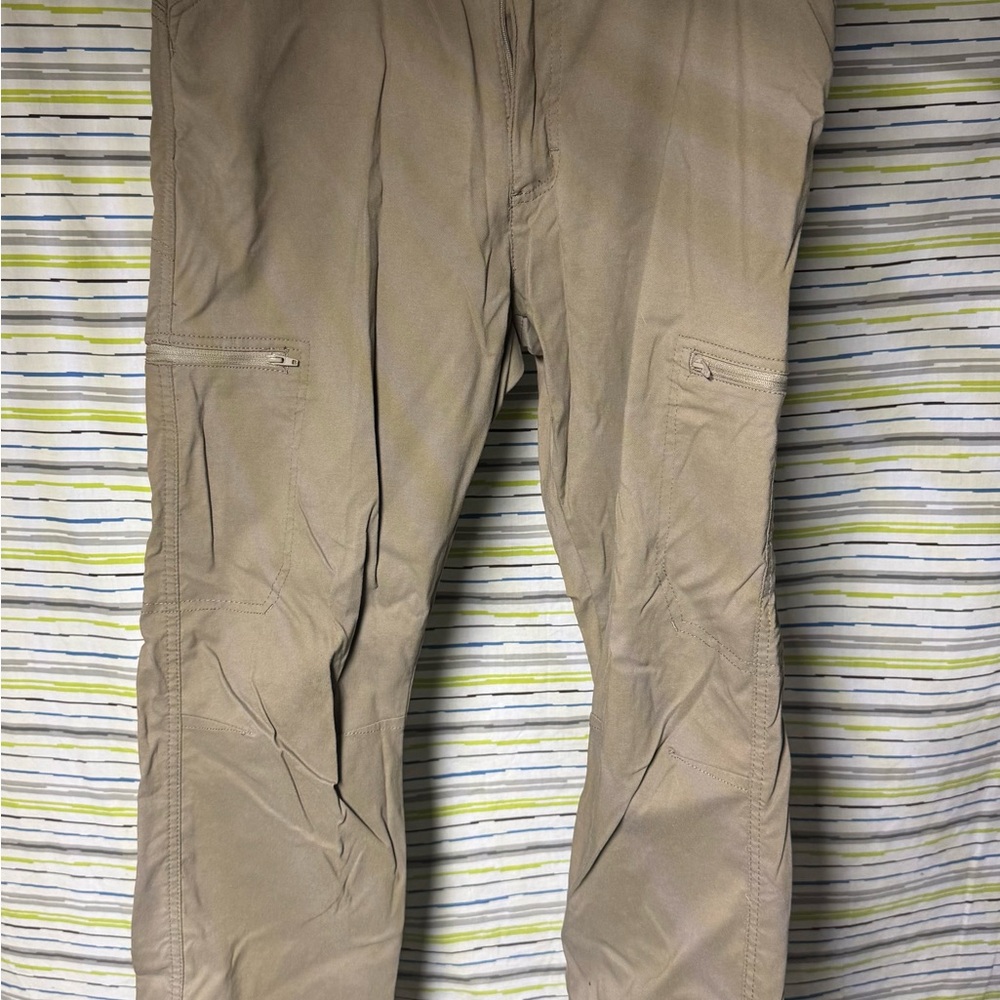 Wrangler Men's Khaki Chinos
